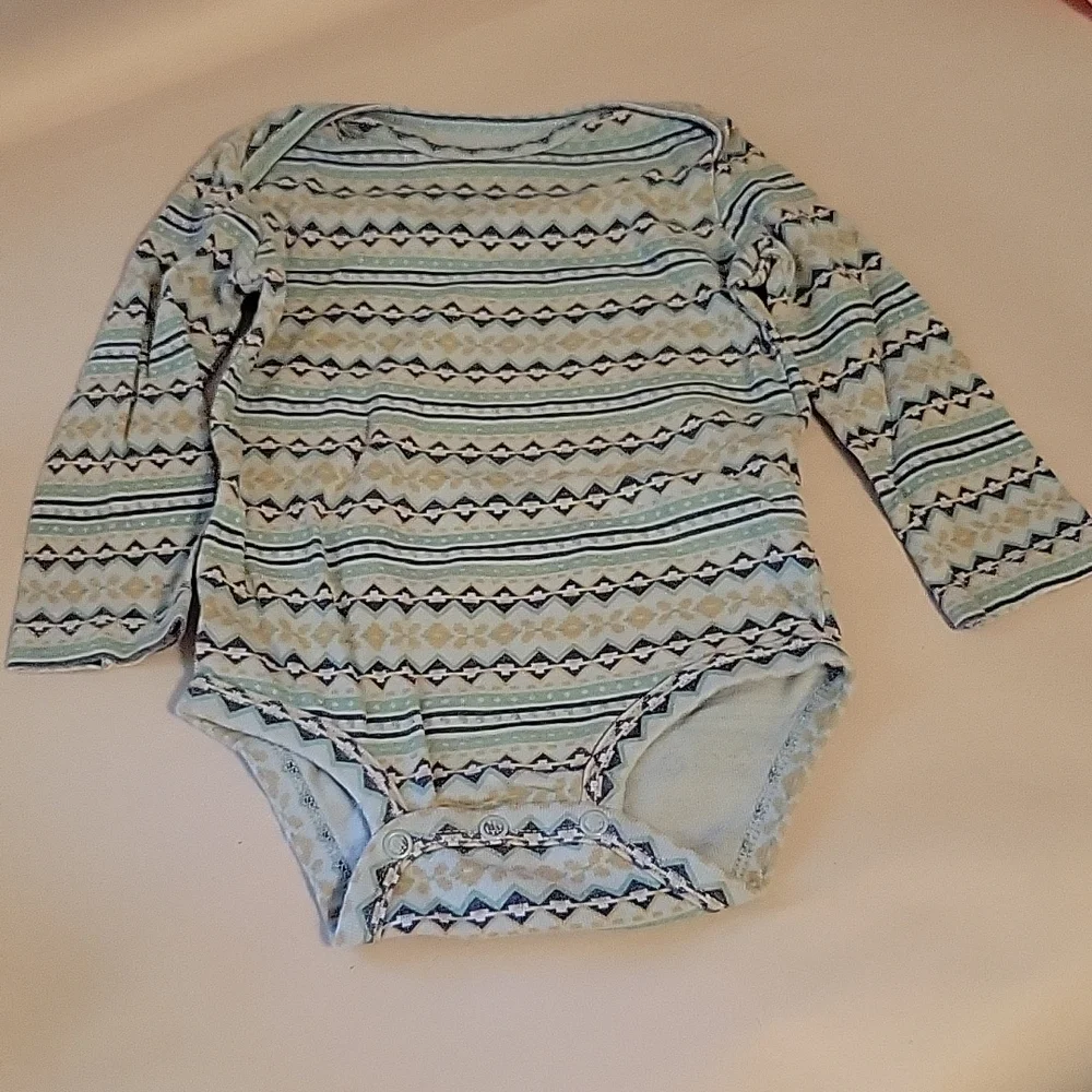 Carter's Long sleeve Onesie